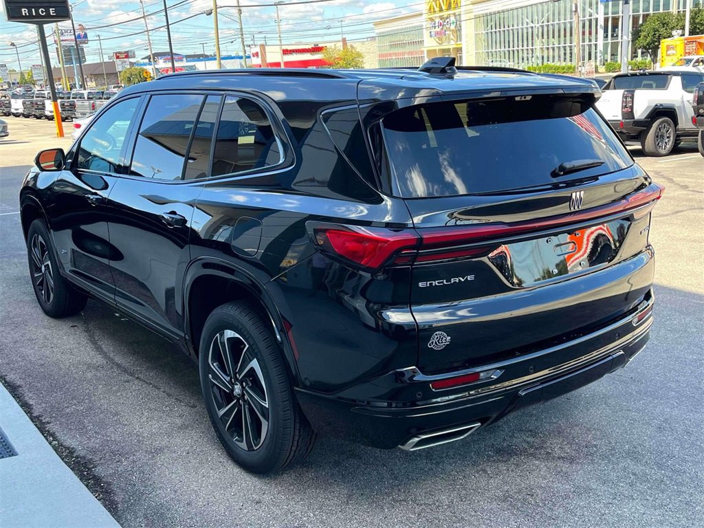 2026 Buick Enclave Sport Touring photo 3