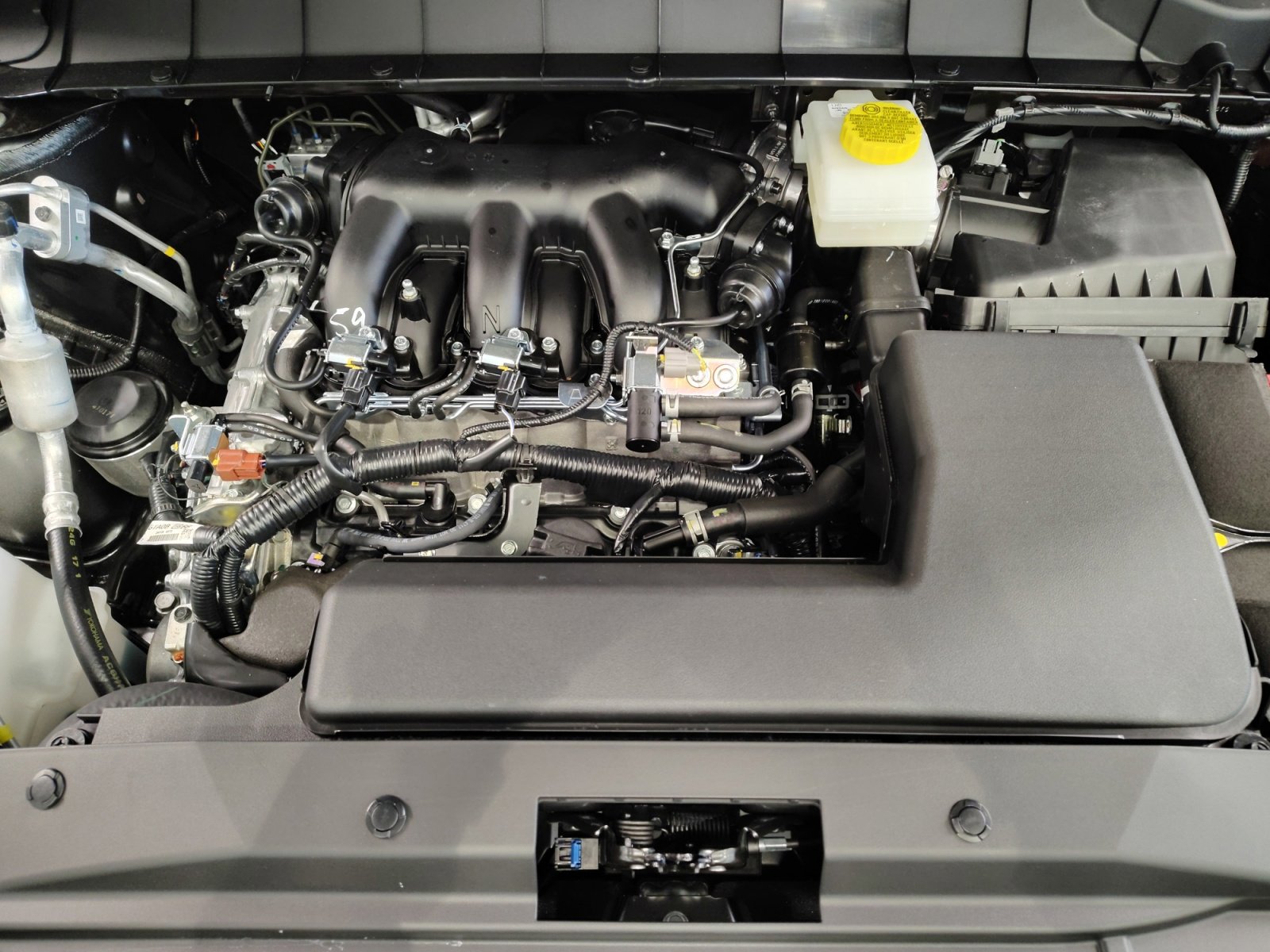 2025 Nissan Pathfinder SV photo 27