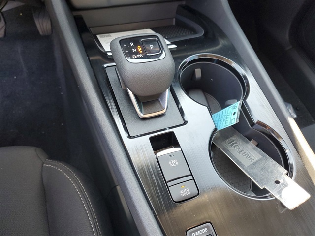 2025 Nissan Rogue S photo 18