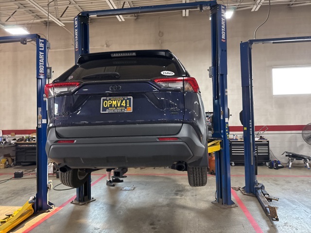 2023 Toyota RAV4 XLE photo 3