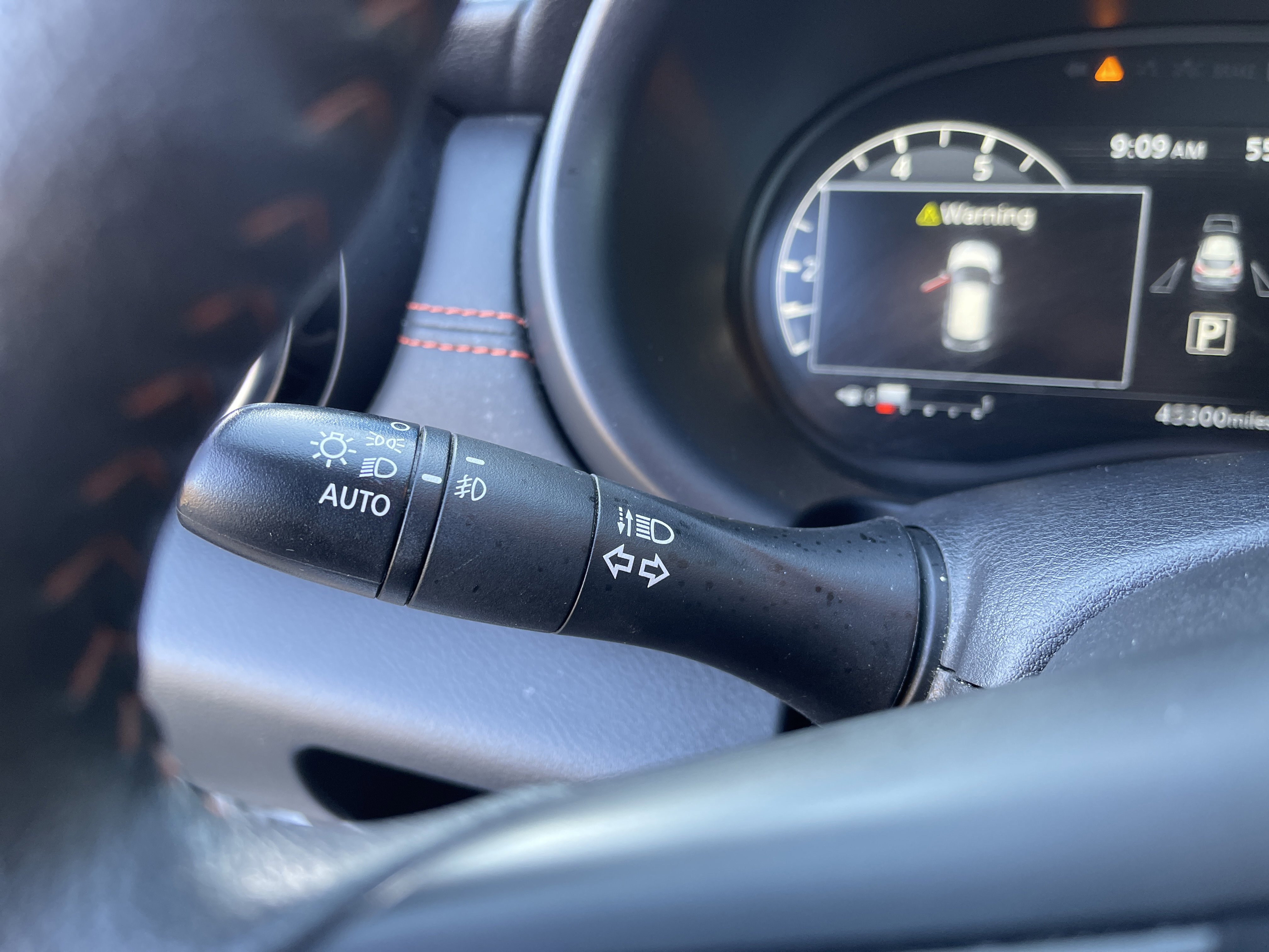 2024 Nissan Kicks SR photo 4