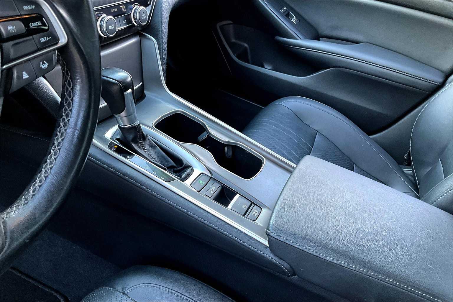 2022 Honda Accord EX-L photo 15