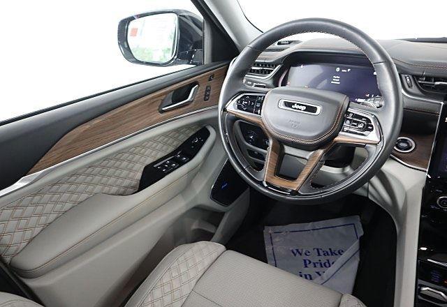 2021 Jeep Grand Cherokee L Summit photo 16