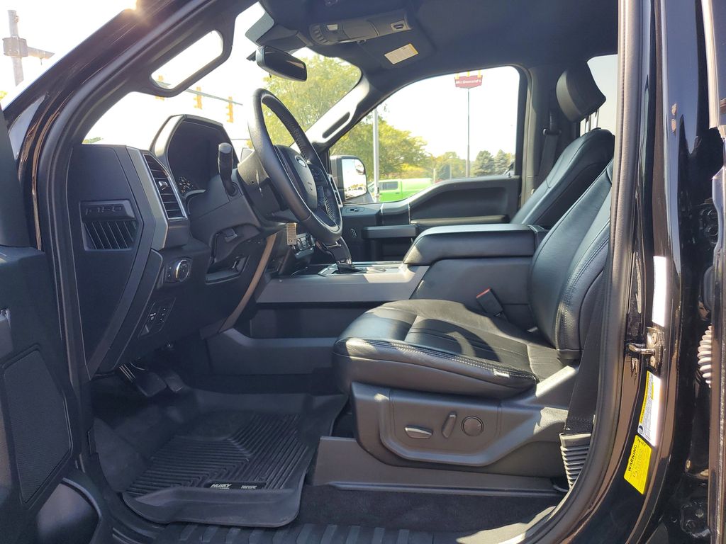 2020 Ford F-150 XLT photo 8