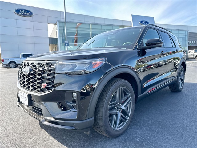 2026 Ford Explorer ST's photo