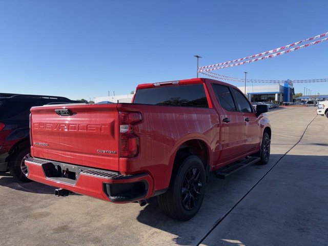 2024 Chevrolet Silverado 1500 Custom photo 4
