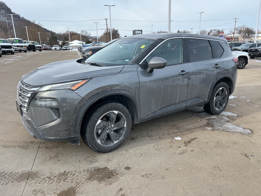 Used 2024 Nissan Rogue SV with VIN 5N1BT3BB9RC675708 for sale in Winona, Minnesota