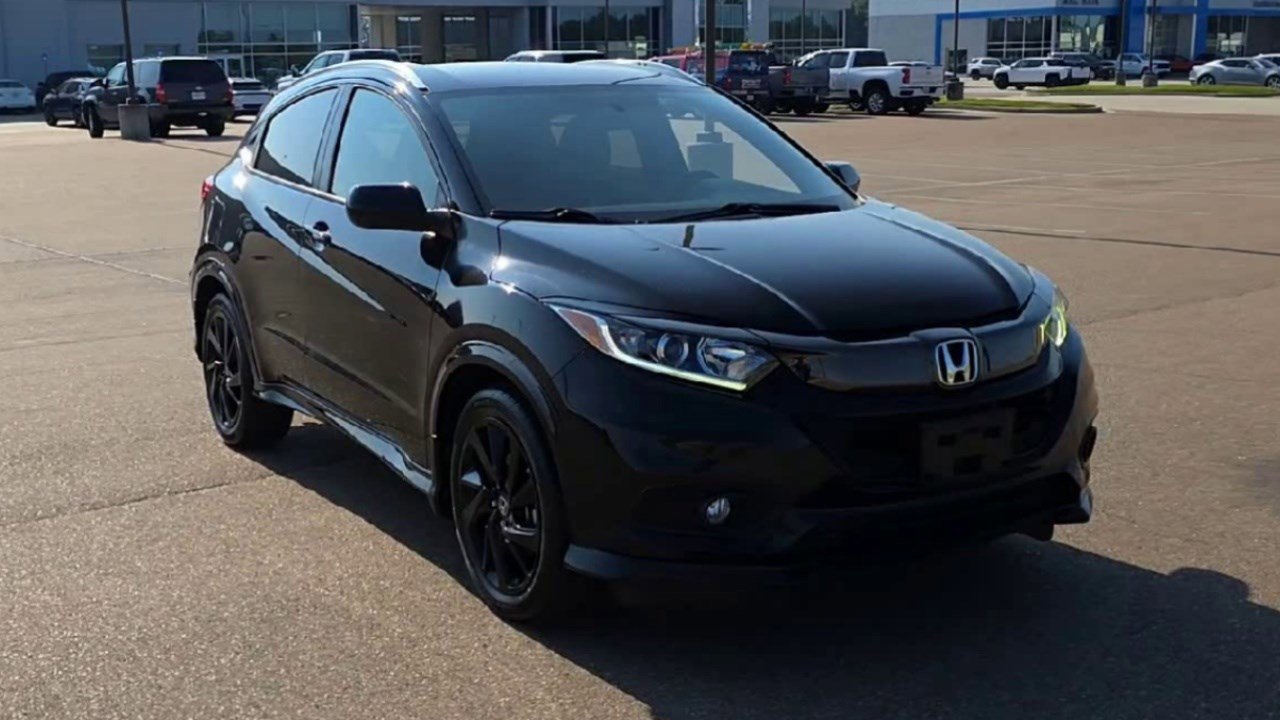Used 2022 Honda HR-V Sport with VIN 3CZRU6H13NM758313 for sale in Madison, MS