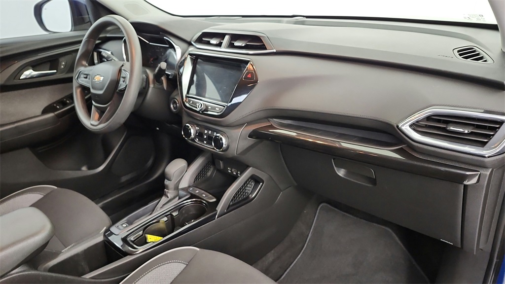 2023 Chevrolet Trailblazer LT photo 24