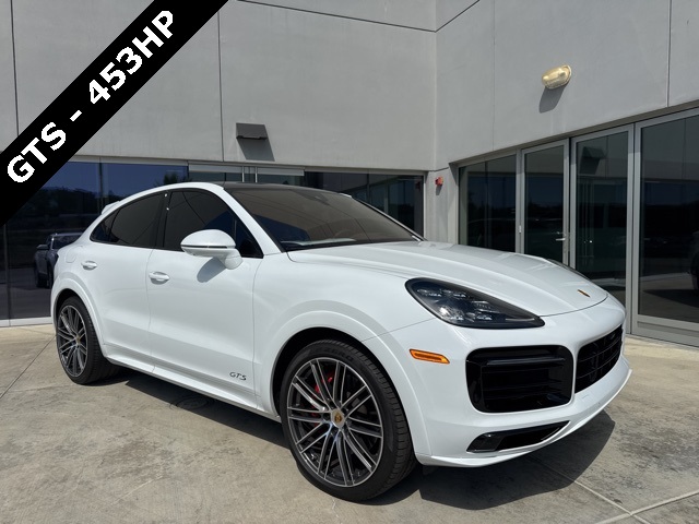 2023 Porsche Cayenne Coup GTS's photo