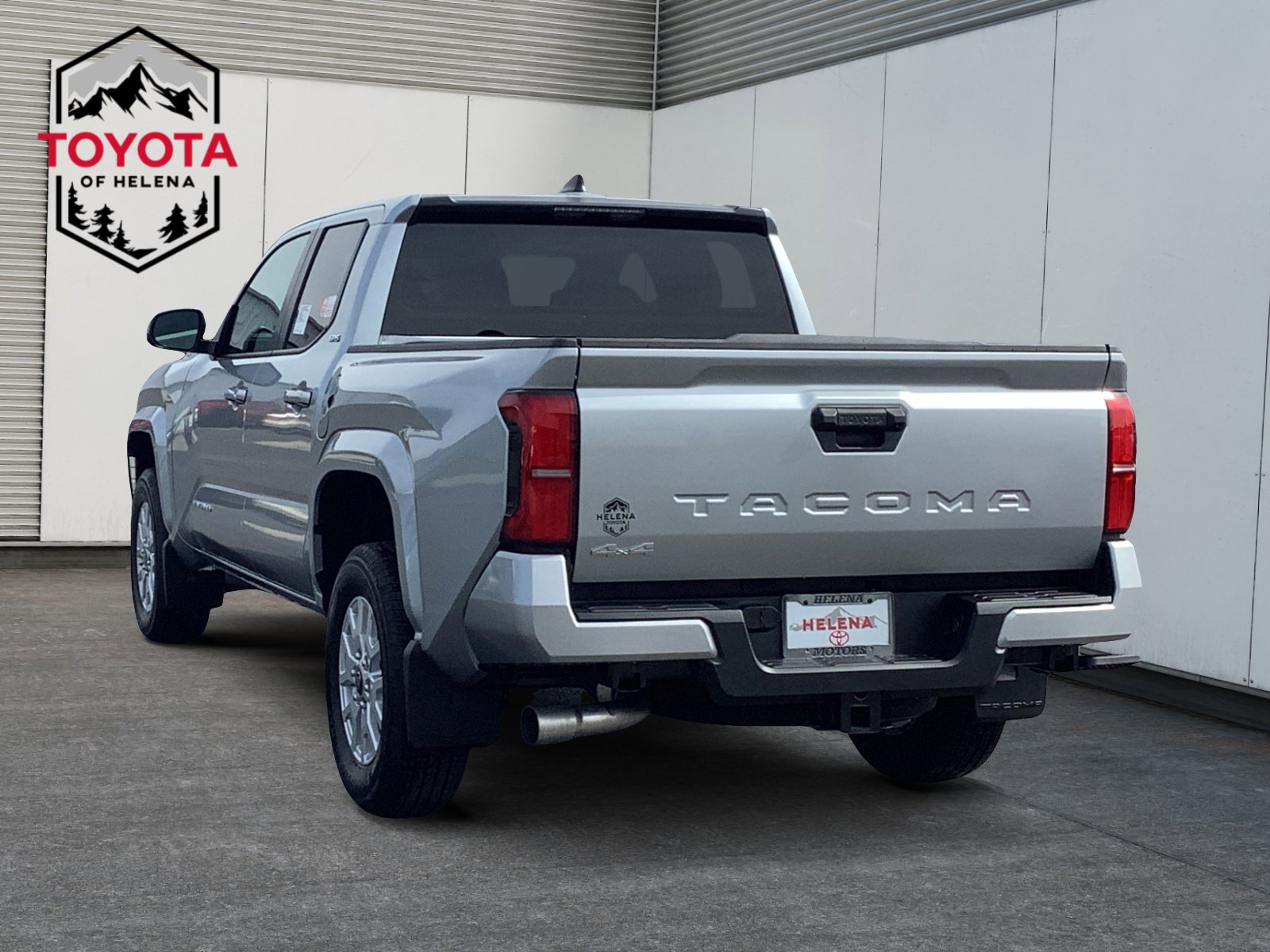 2025 Toyota Tacoma SR5 4x4 Double Cab photo 3