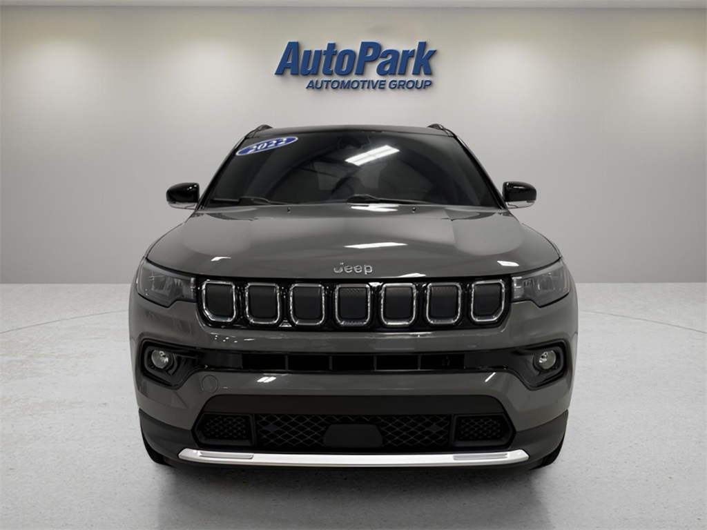 2022 Jeep Compass Limited photo 2