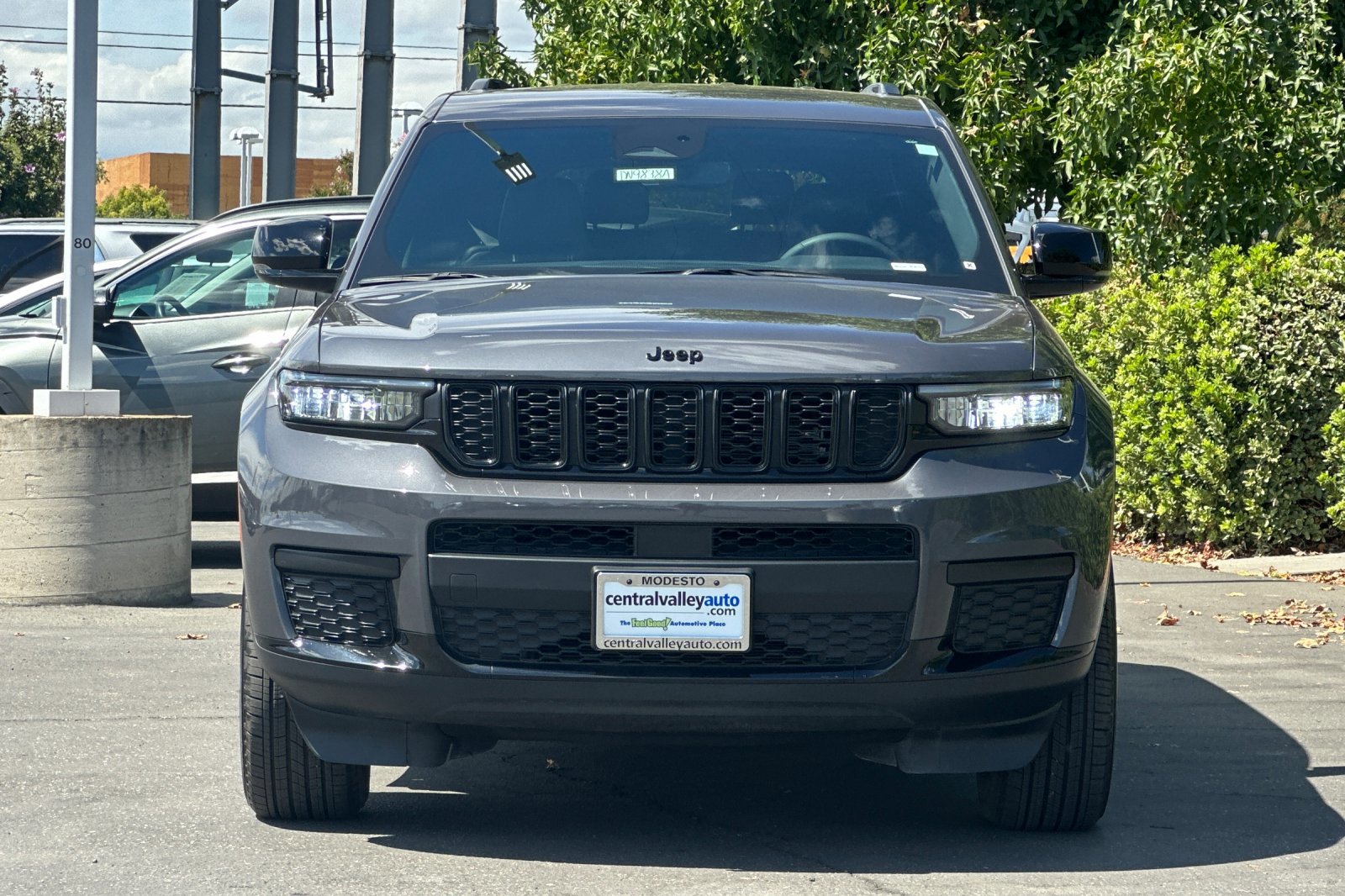 2024 Jeep Grand Cherokee Altitude photo 9