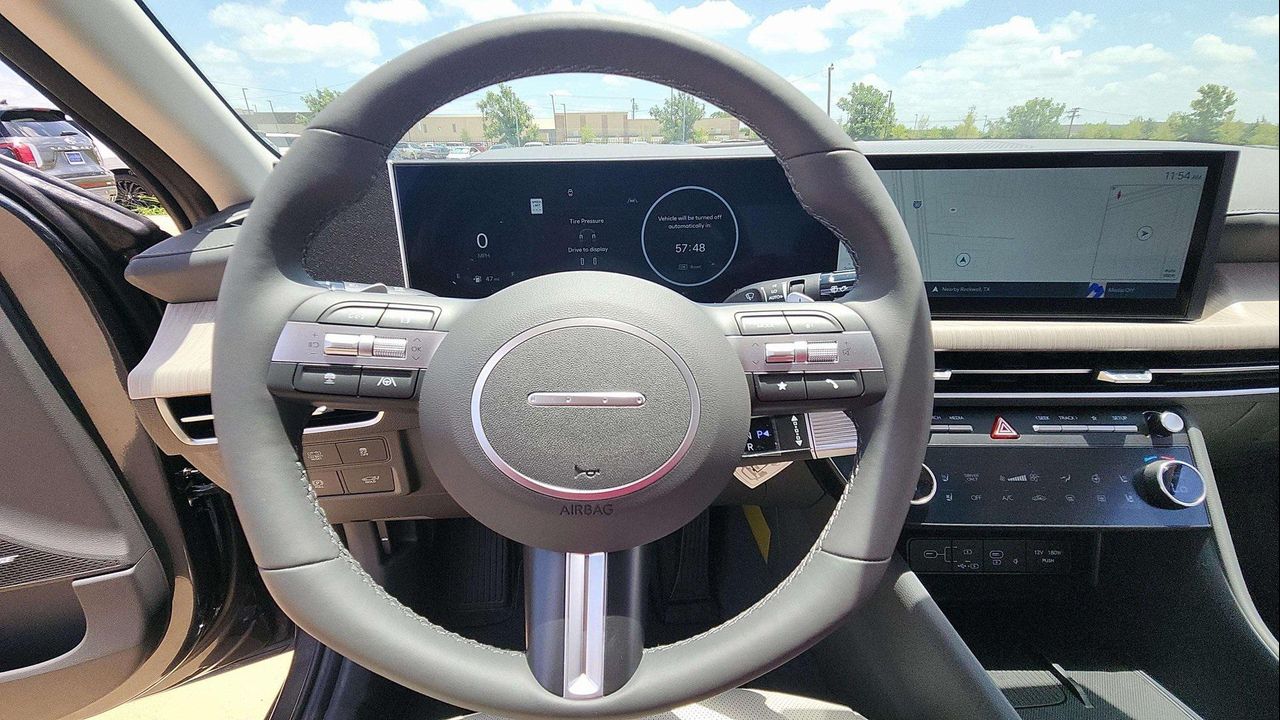 2025 Hyundai Sonata Hybrid Limited photo 20