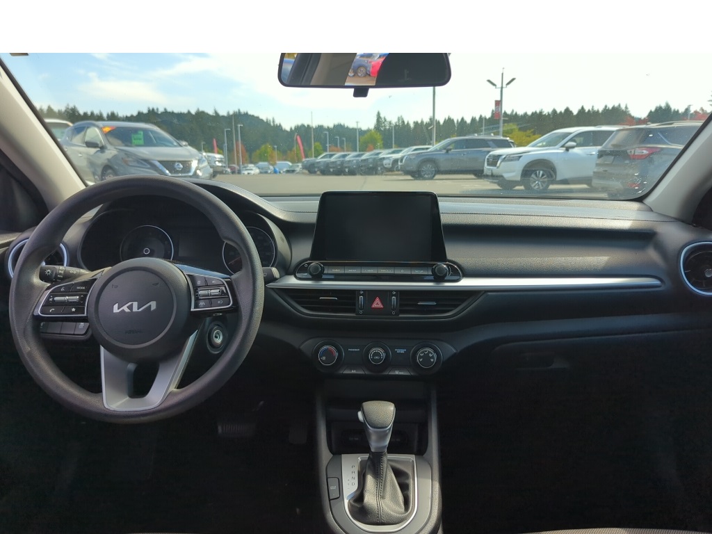 2022 Kia Forte LXS photo 17