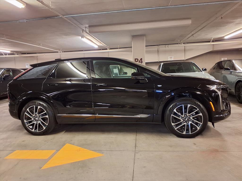 2026 Cadillac Optiq Sport photo 4