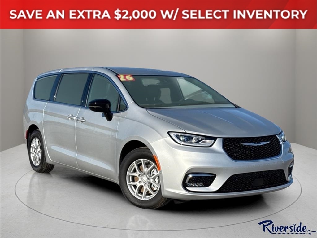 2026 Chrysler Pacifica Select's photo