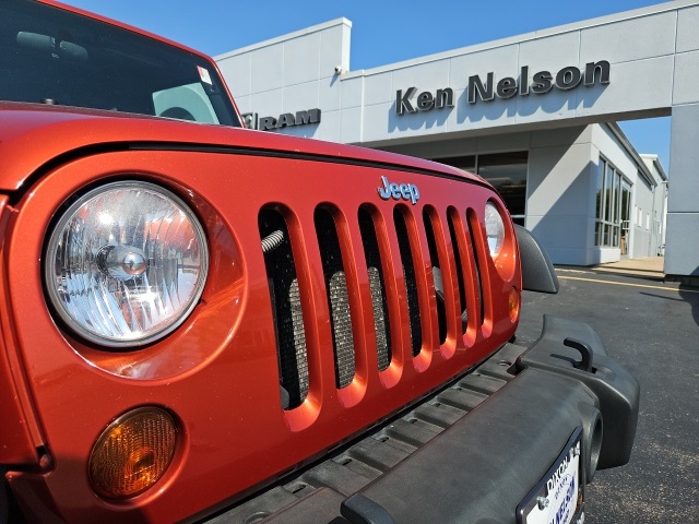 2009 Jeep Wrangler X photo 13