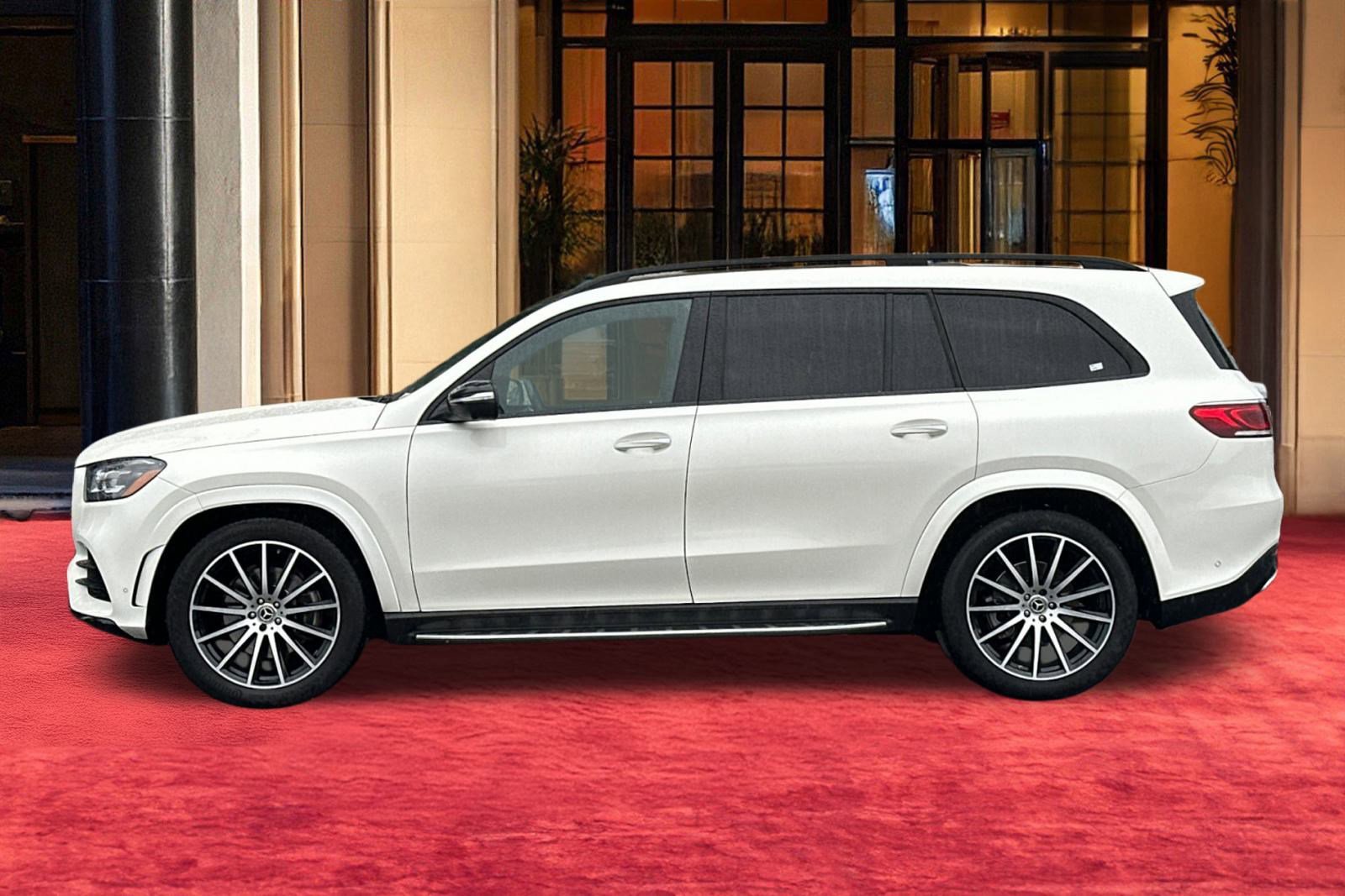 2022 Mercedes Benz GLS 450 4MATIC photo 2