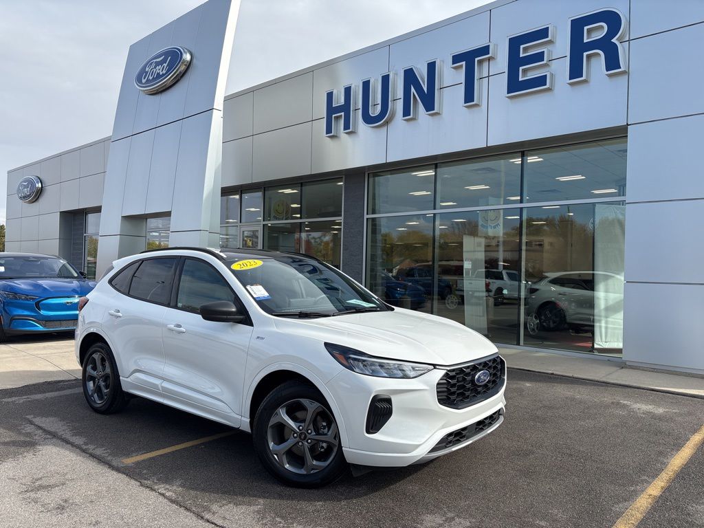 2023 Ford Escape ST-Line's photo