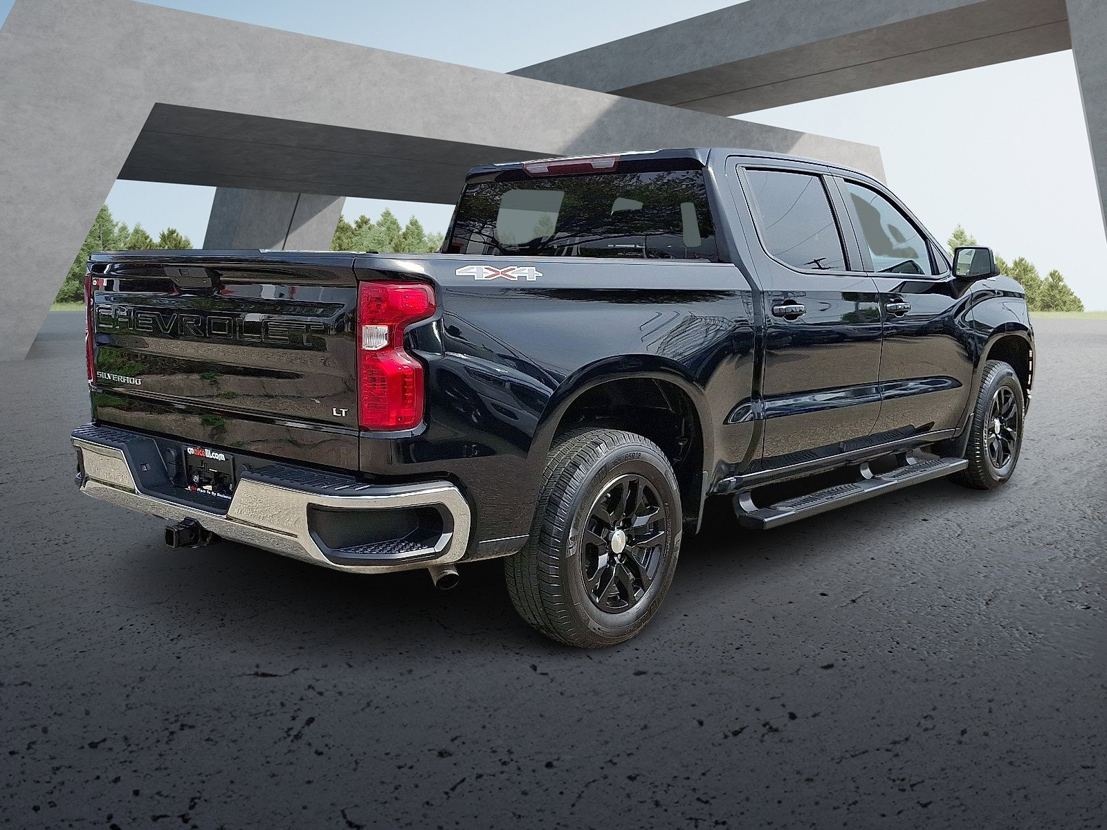 2021 Chevrolet Silverado 1500 LT photo 5