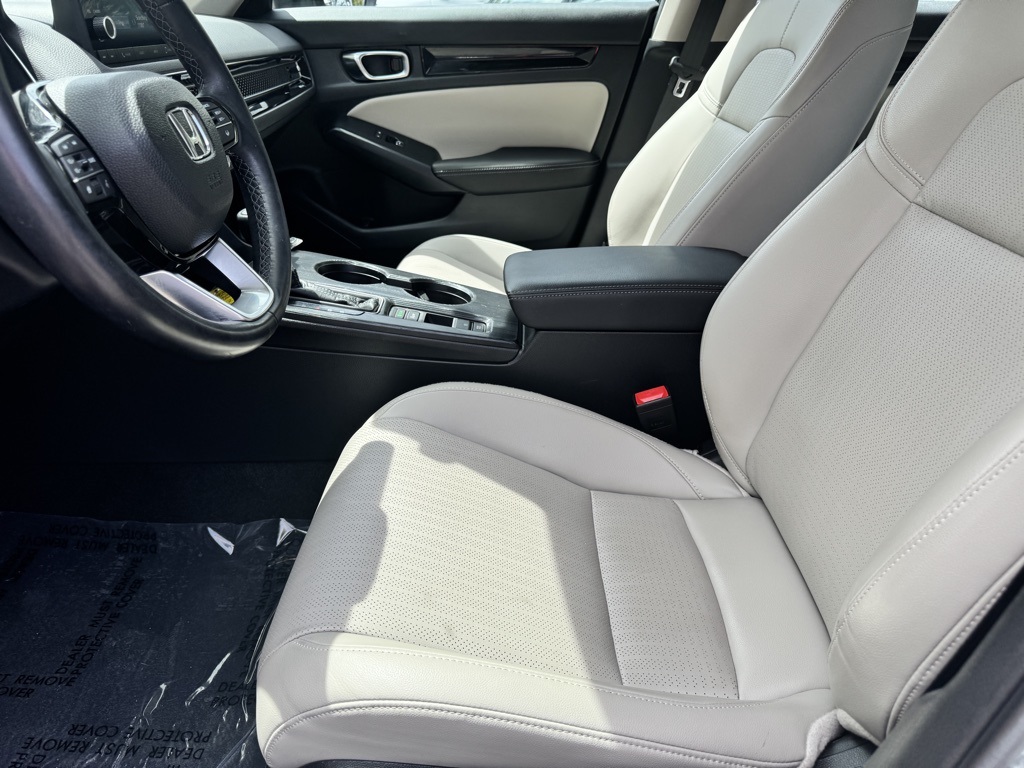 2023 Honda Civic Hatchback EX-L photo 16