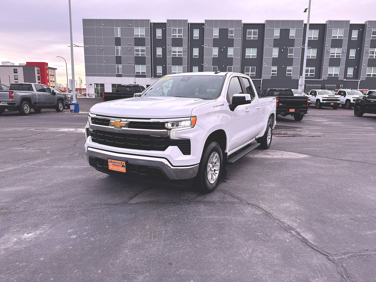 2024 Chevrolet Silverado 1500 LT's photo