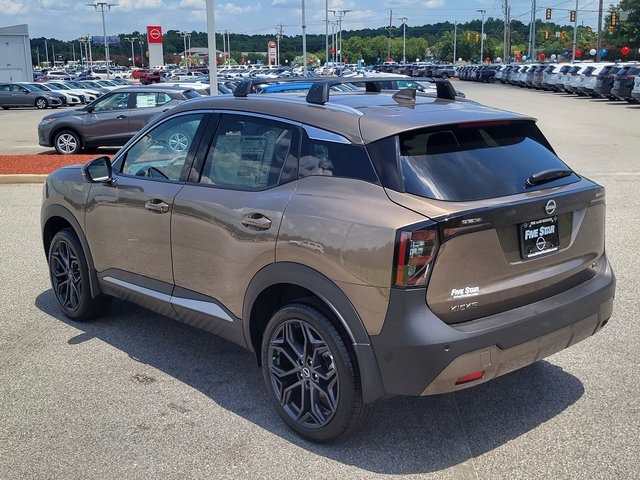 2025 Nissan Kicks SR photo 4