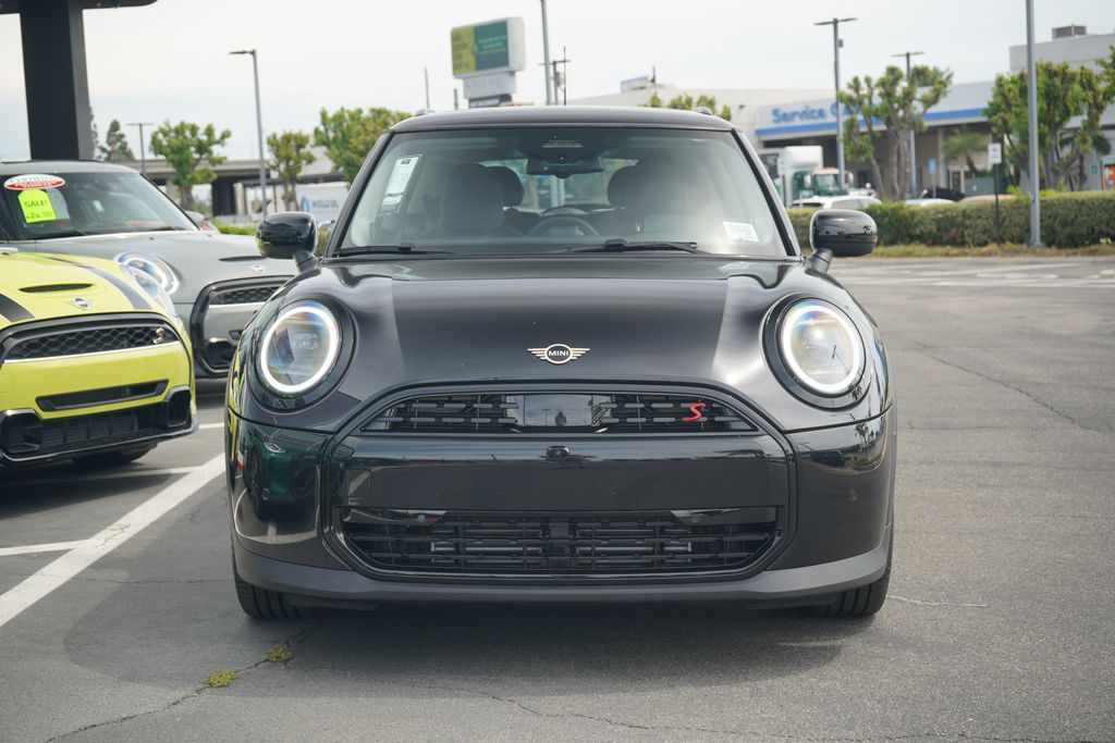 2025 Mini Cooper 2 Door Hardtop Iconic photo 4