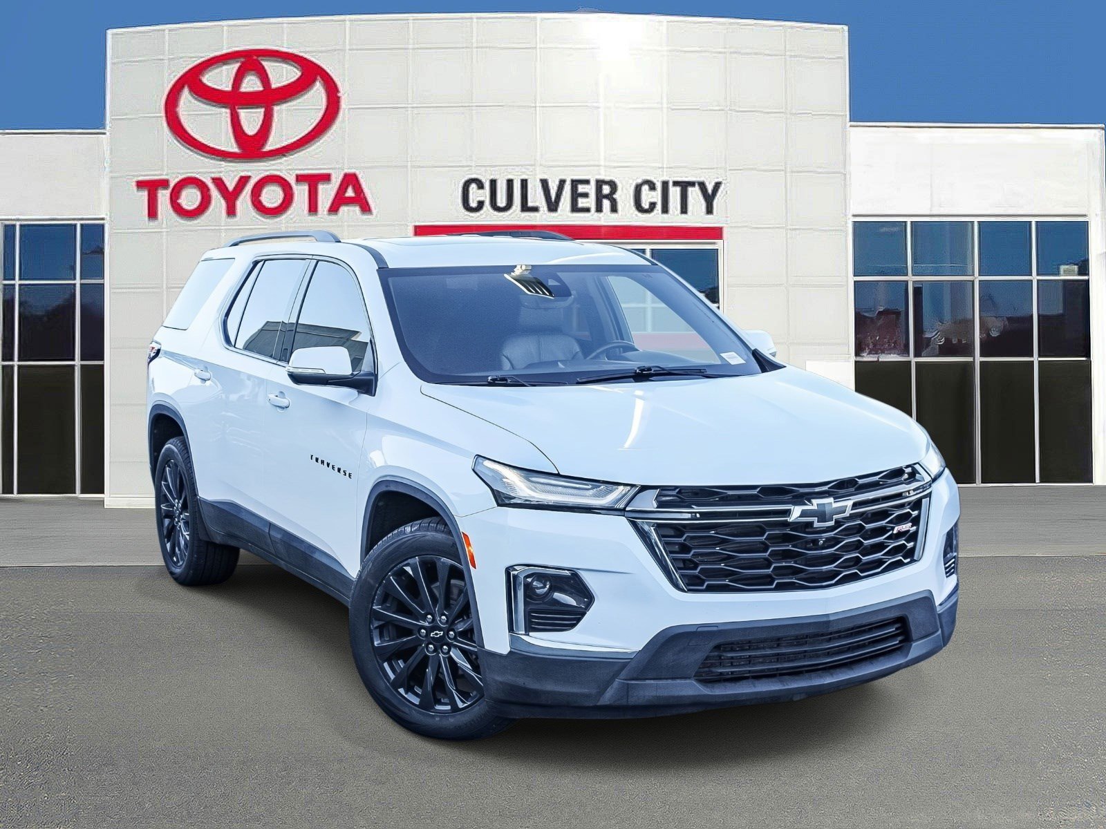 2022 Chevrolet Traverse RS's photo