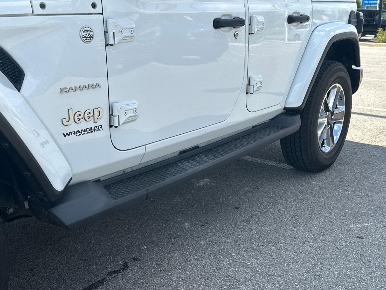 2021 Jeep Wrangler Unlimited Sahara photo 8