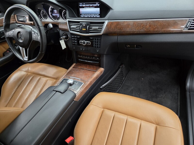 2013 Mercedes Benz E 350 photo 15