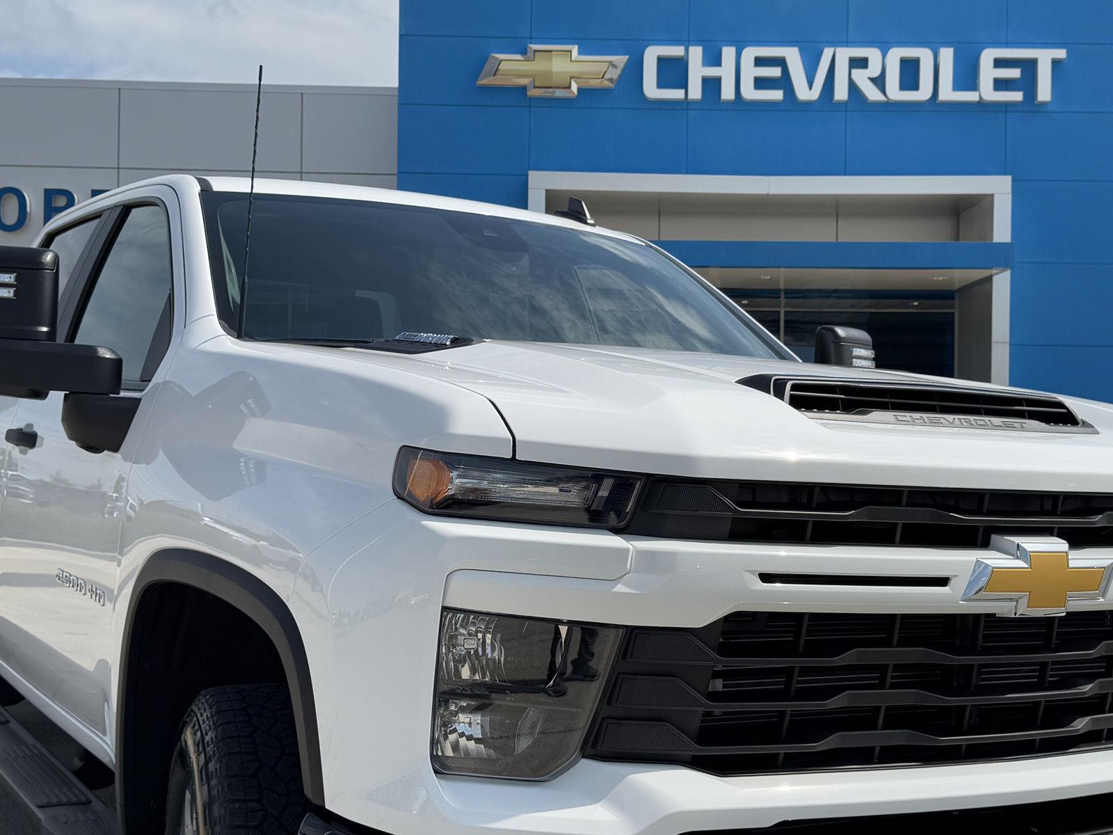 2025 Chevrolet Silverado 2500HD Custom photo 52