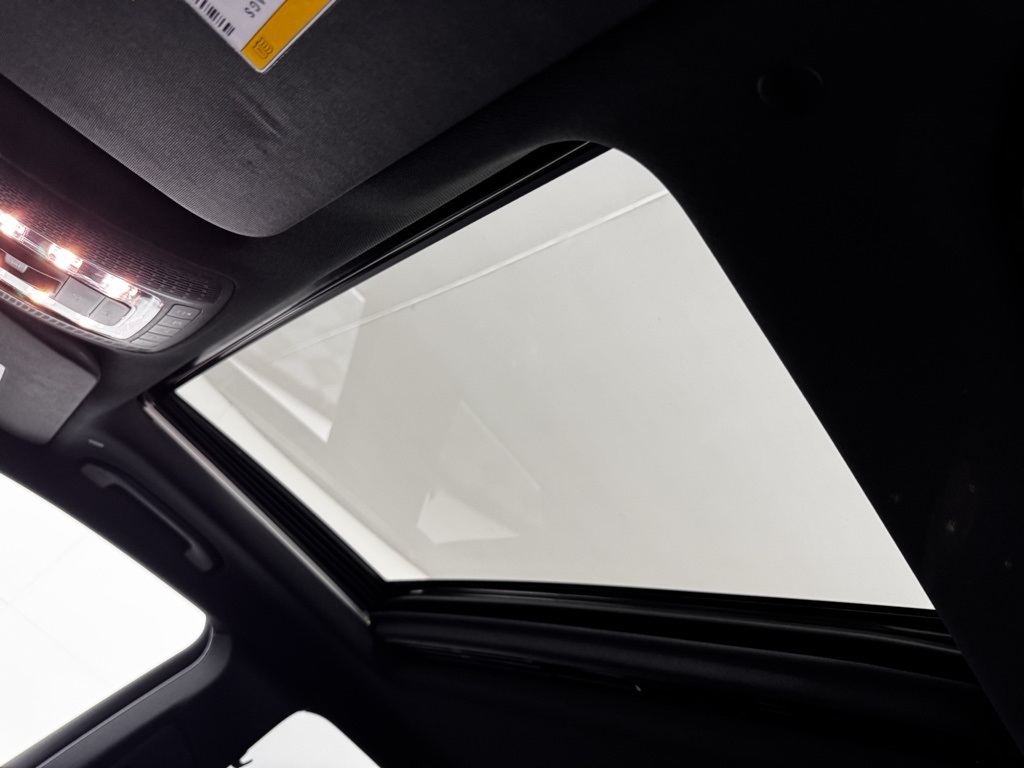 2022 Mercedes Benz GLE 350 4MATIC photo 4