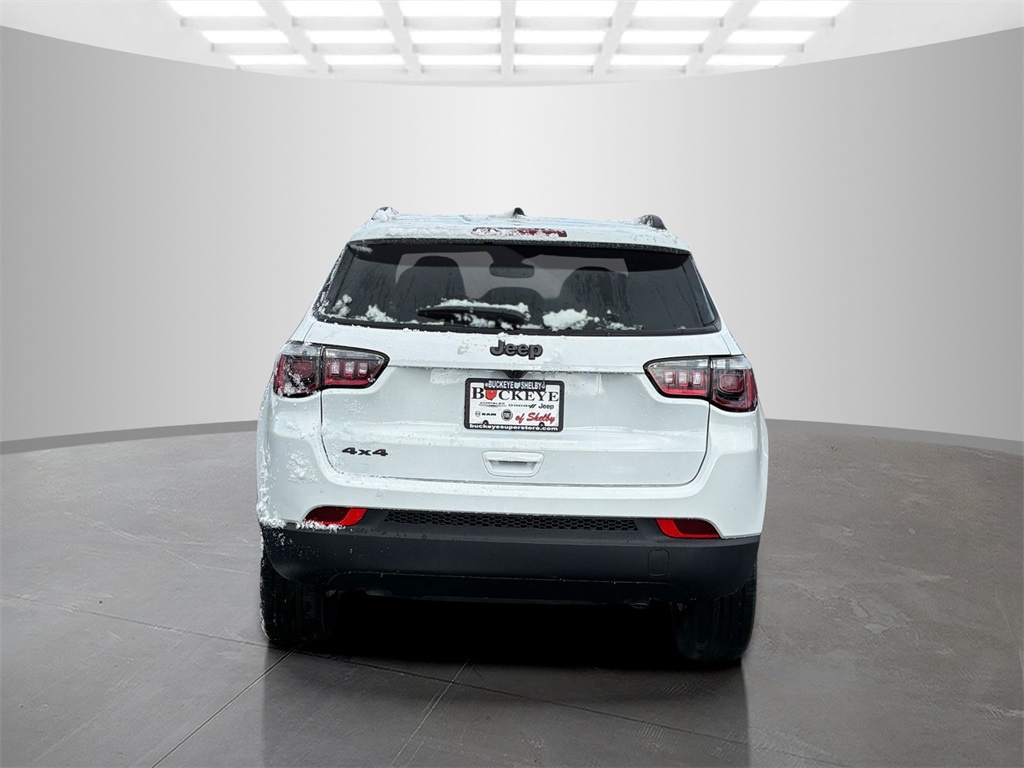 2026 Jeep Compass Latitude Altitude photo 3