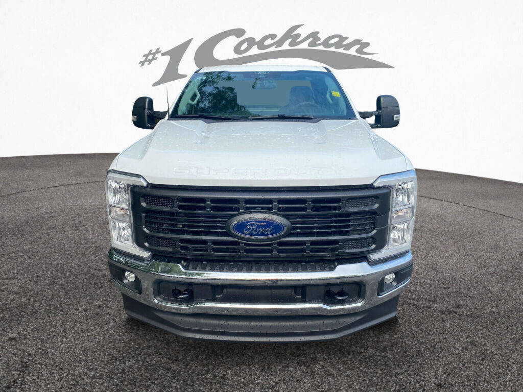 2025 Ford F-350 XL photo 2