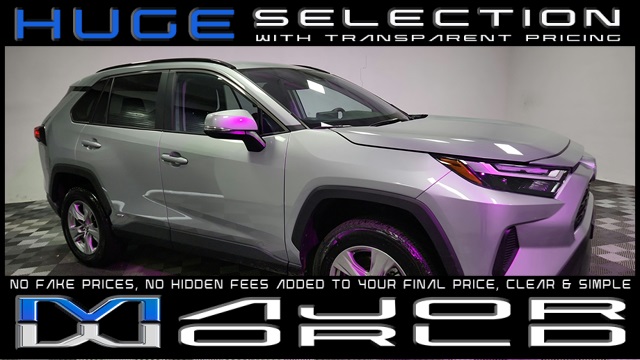 2025 Toyota RAV4 XLE's photo