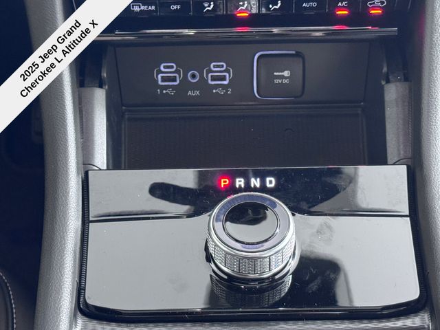 2025 Jeep Grand Cherokee Altitude X photo 26