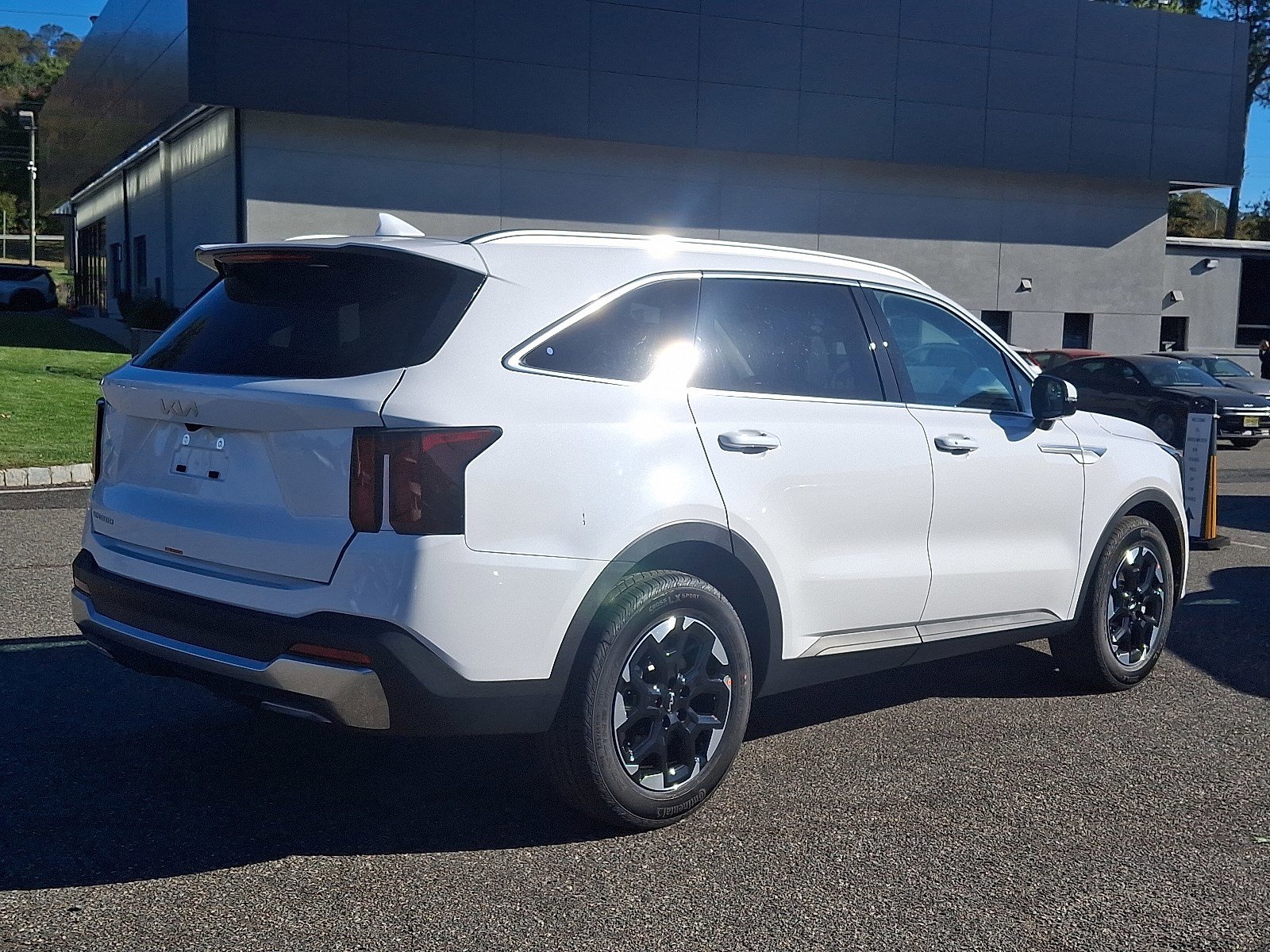 2026 Kia Sorento S photo 4