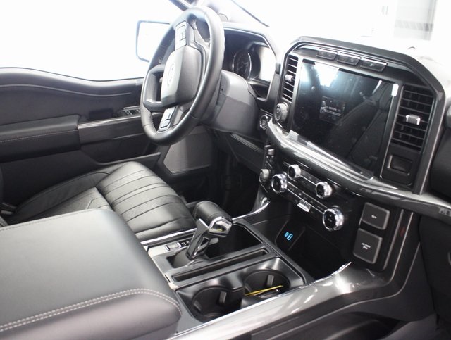 2023 Ford F-150 XLT photo 26