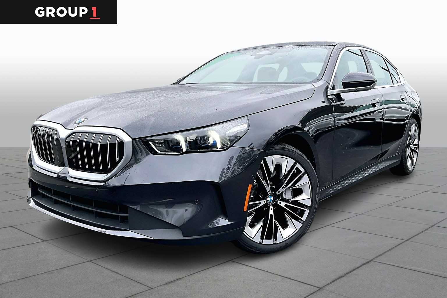 2025 BMW 5 Series 540i's photo