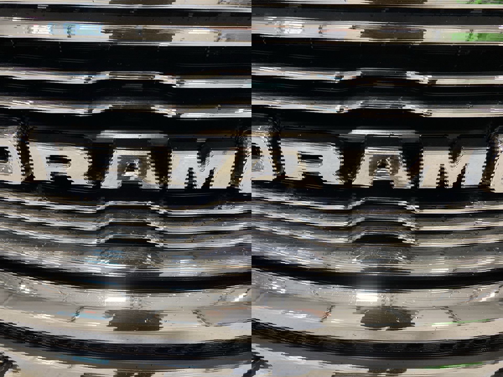 2020 Ram 1500 Laramie photo 27
