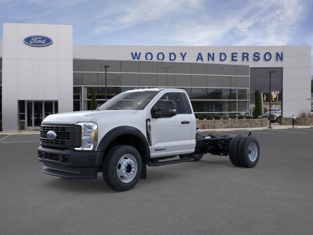 2026 Ford F-600 Super Duty Chassis Cab XL's photo