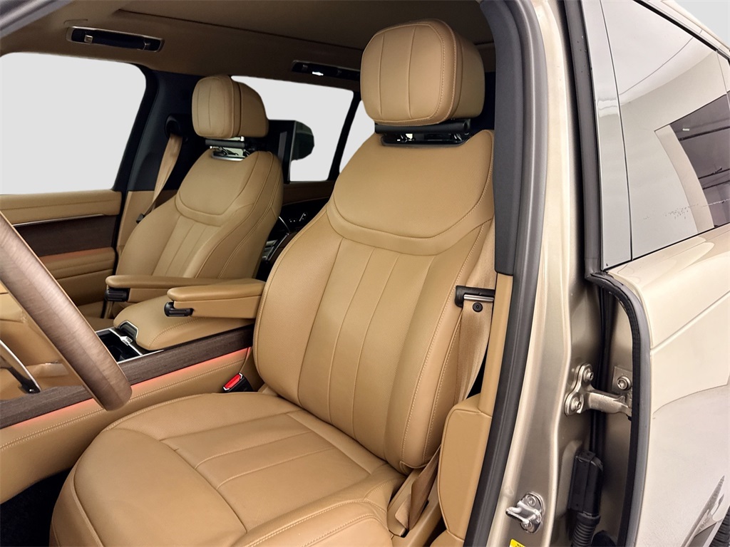 2025 Land Rover Range Rover SE photo 20