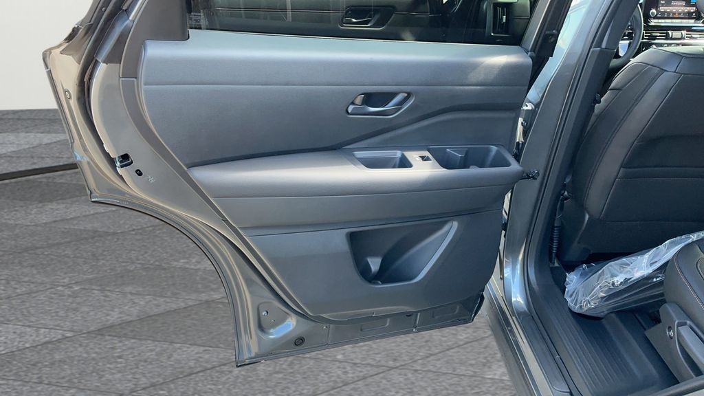 2025 Nissan Pathfinder Rock Creek photo 20