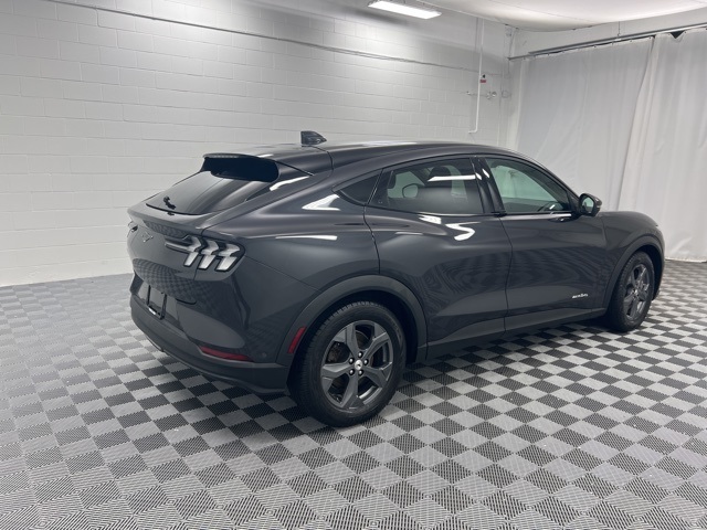2021 Ford Mustang Mach-E Select photo 4