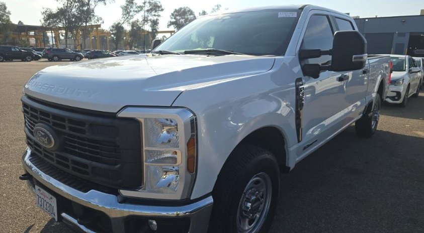 2024 Ford F-350 Super Duty XL's photo