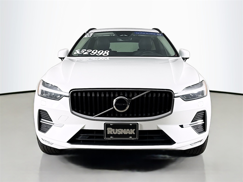 2023 Volvo XC60 B5 Core photo 2