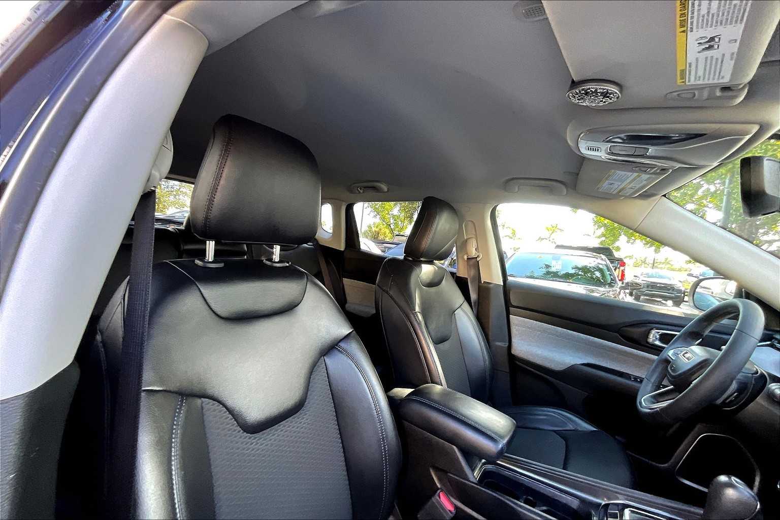 2022 Jeep Compass Latitude photo 20
