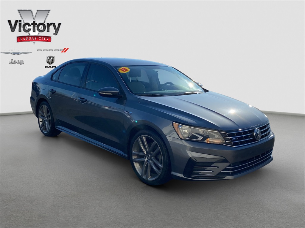 2018 Volkswagen Passat R-Line